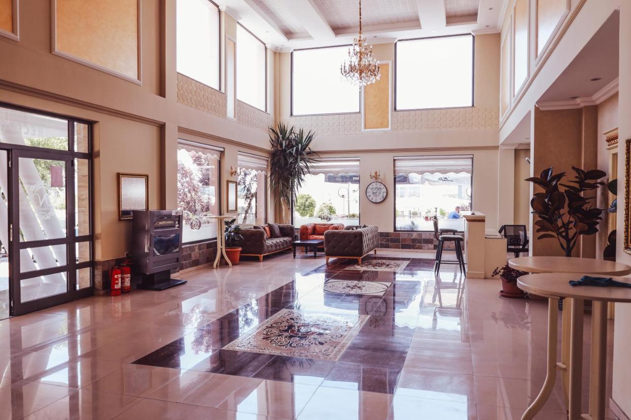 Nafron Hotel พริเซรน ภายนอก รูปภาพ