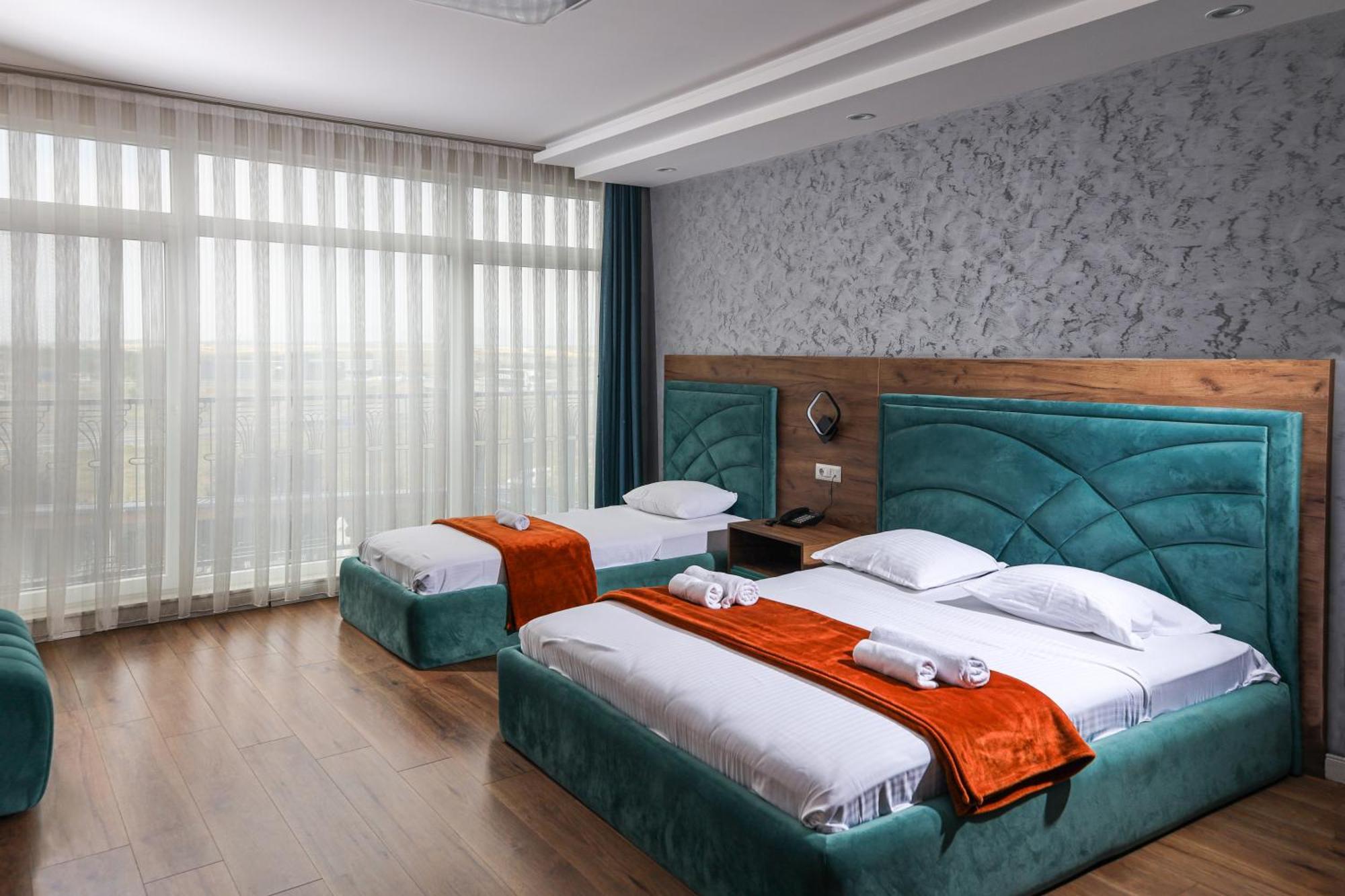 Nafron Hotel พริเซรน ภายนอก รูปภาพ